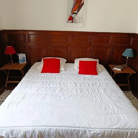 Chez Louisette Centre Et Plages A Pied! 孔卡尔诺